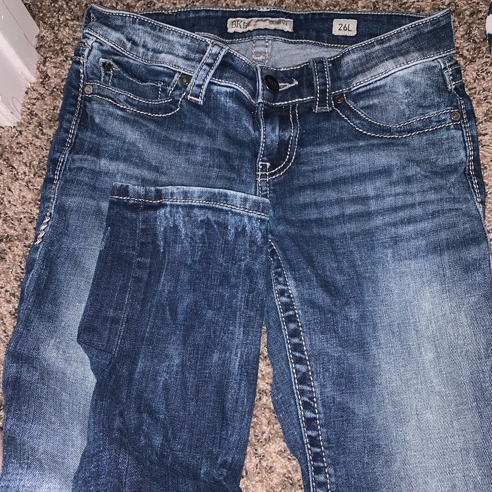 Buckle jeans